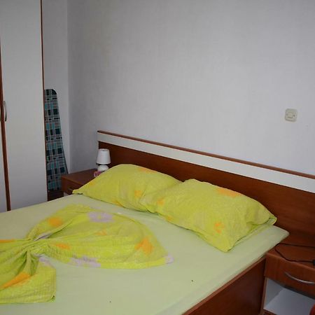 Apartmani Kulas Pakoštane Esterno foto