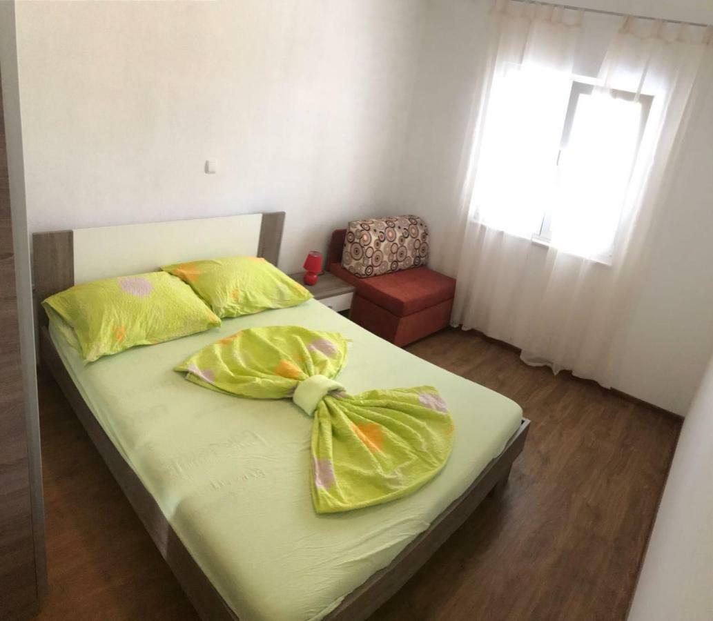 Apartmani Kulas Pakoštane Esterno foto